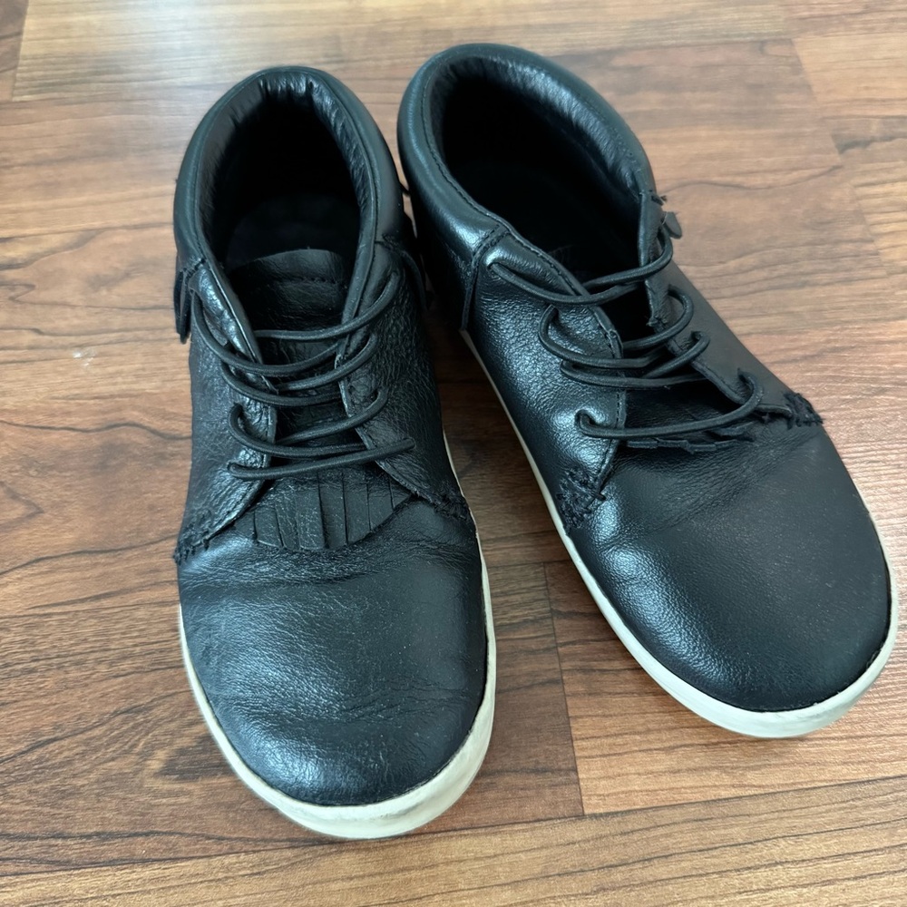 Freshly Picked | Black Fringe Leather Moccasins